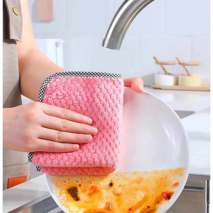 Clean Up Confidently with the Kitchen Daily: Multi-Functional Kitchen Cleaning Set